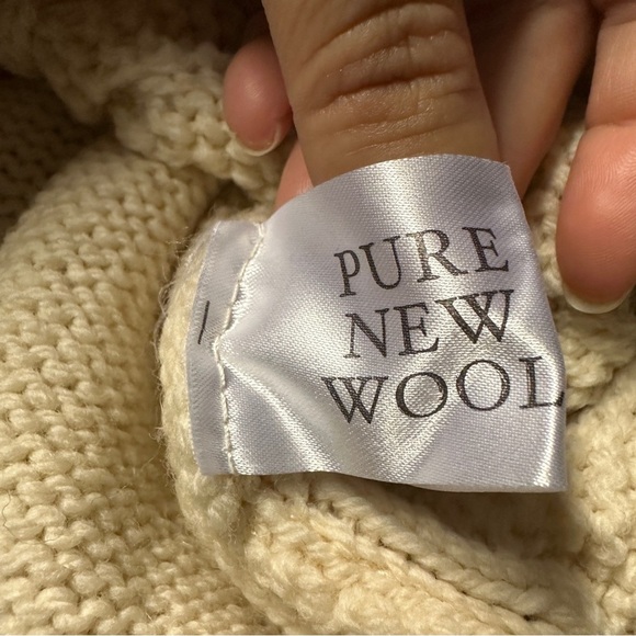 Aran islands knitwear Ireland sweater cream pure new wool V-neck Size XS - Picture 5 of 7